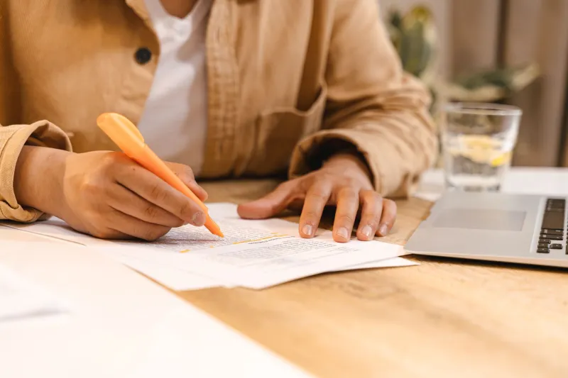 Interrogating the Question: A Step-by-Step Method for Decoding UK University Essay Prompts
